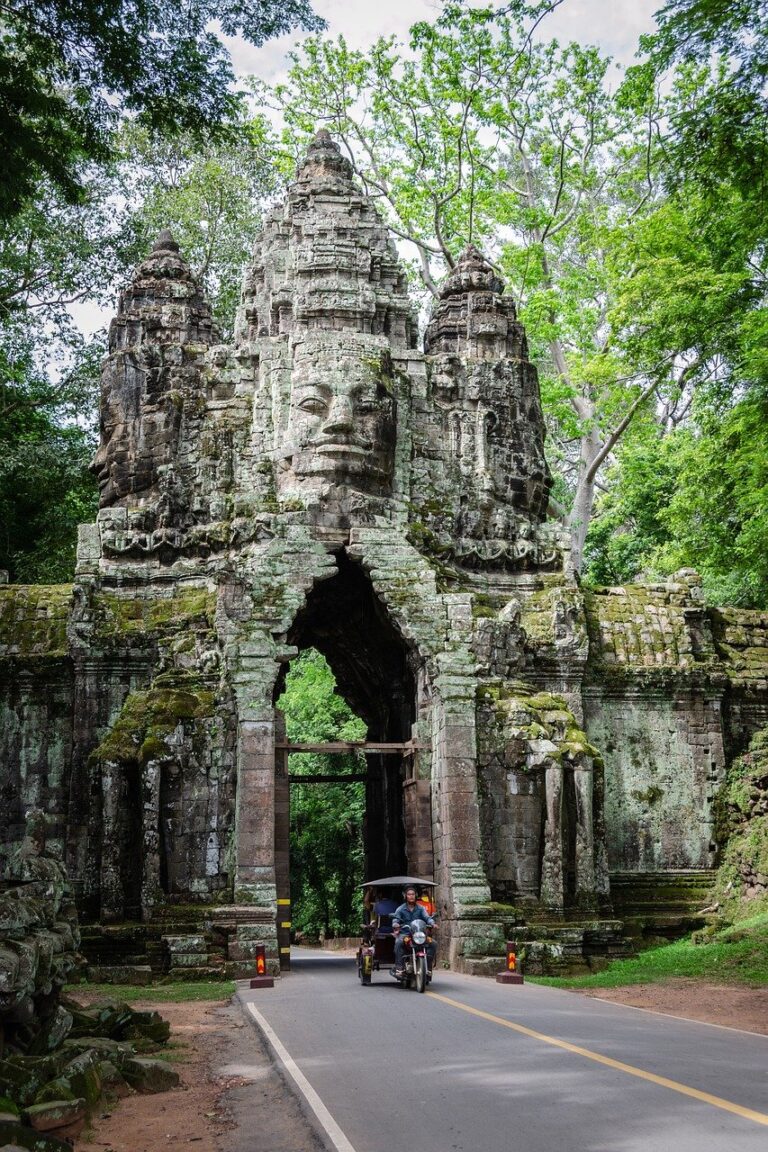 angkor thom, gate, victory gate-8096092.jpg