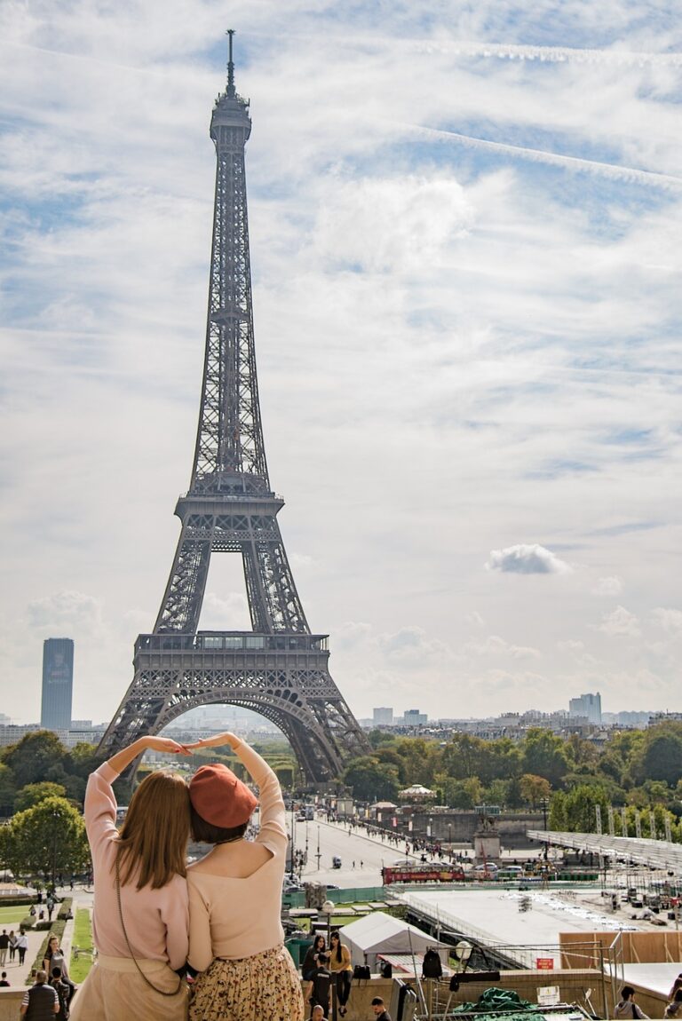 eiffel, tower, paris-2789943.jpg