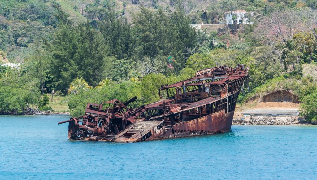 ship wreck, boat, mahogany bay-4195078.jpg