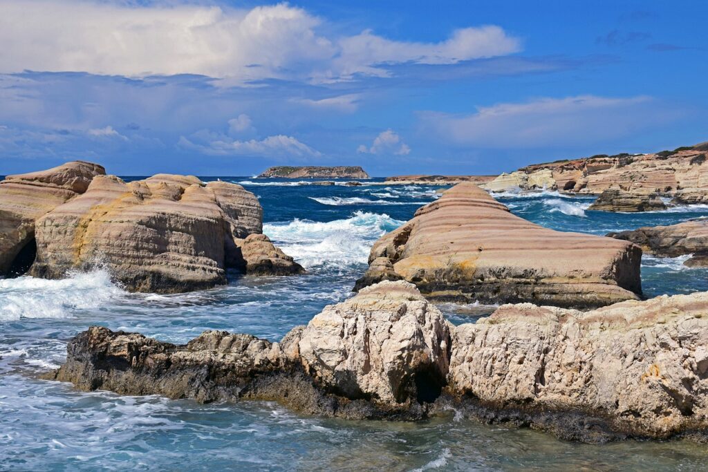 rocky coast, rock, sea-7796706.jpg