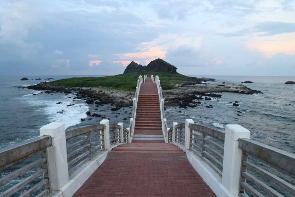 sanxiantai, bridge, taiwan-3853575.jpg