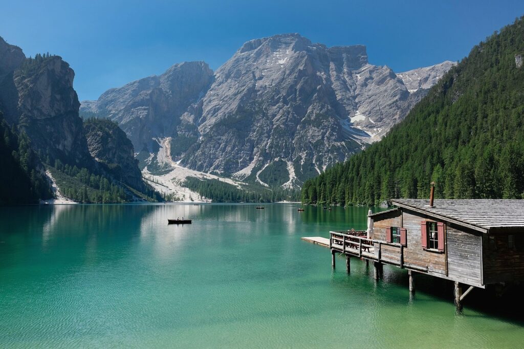 lake, mountains, south tyrol-4431134.jpg